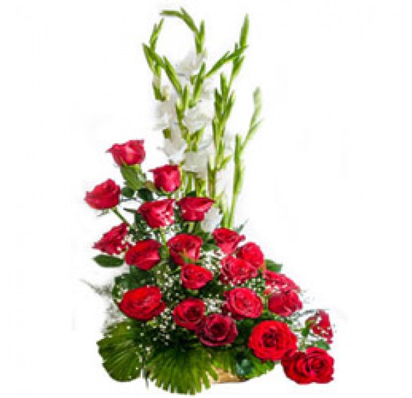 Unique Premium Arrangement of Red Coloured Roses